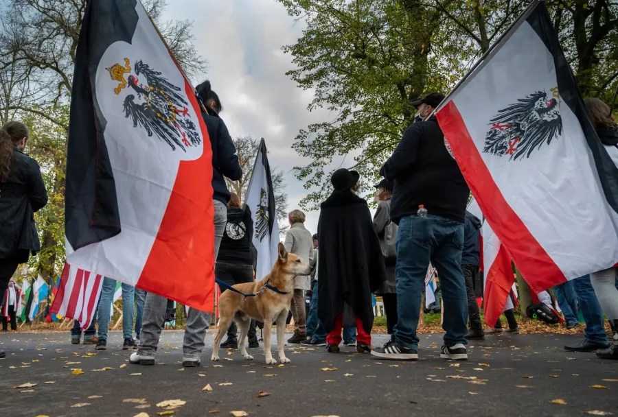 The strange cases of regime changers in&nbsp;Europe